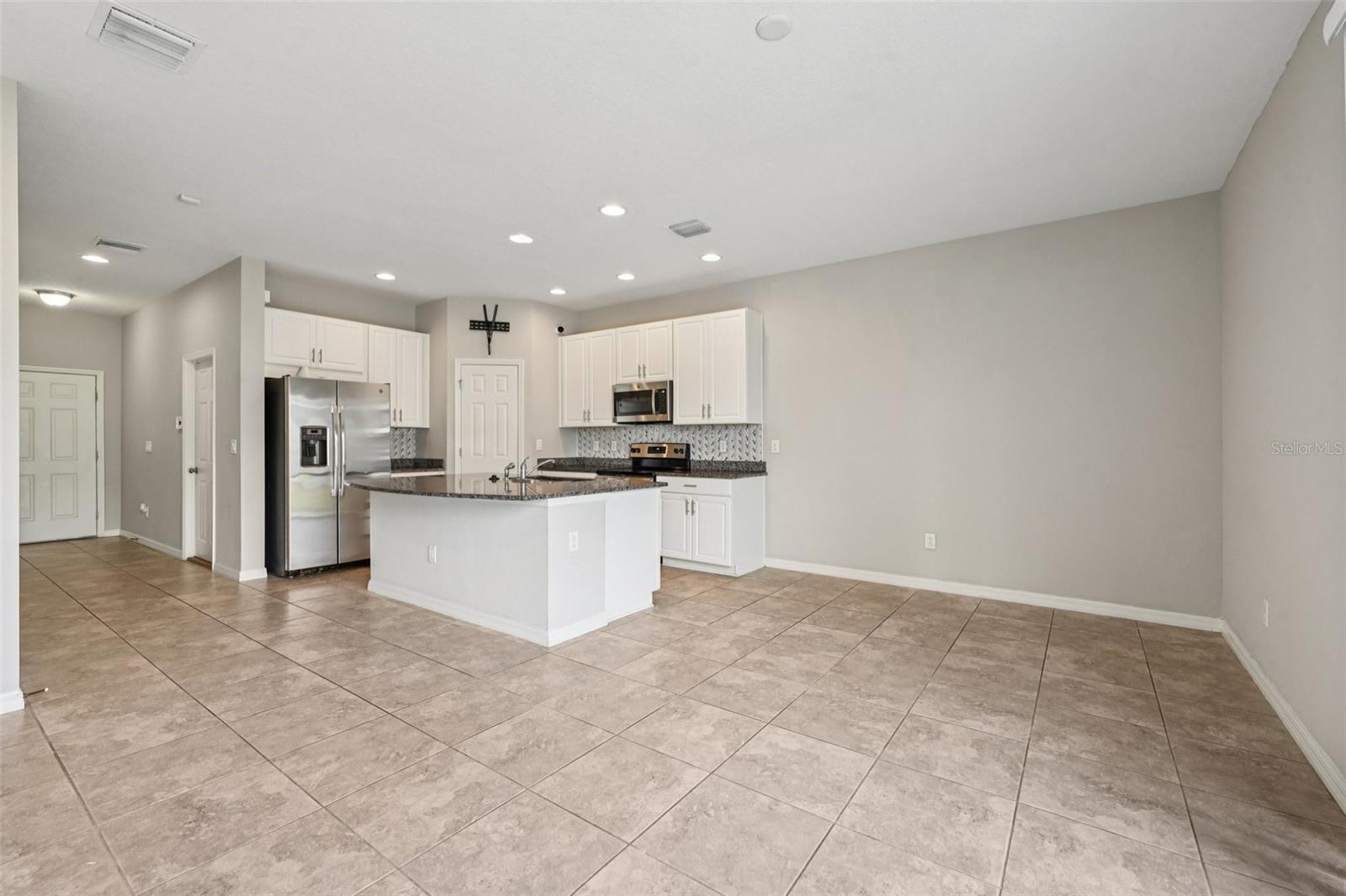 Image 12 of 30 For 7022 Summer Holly Place