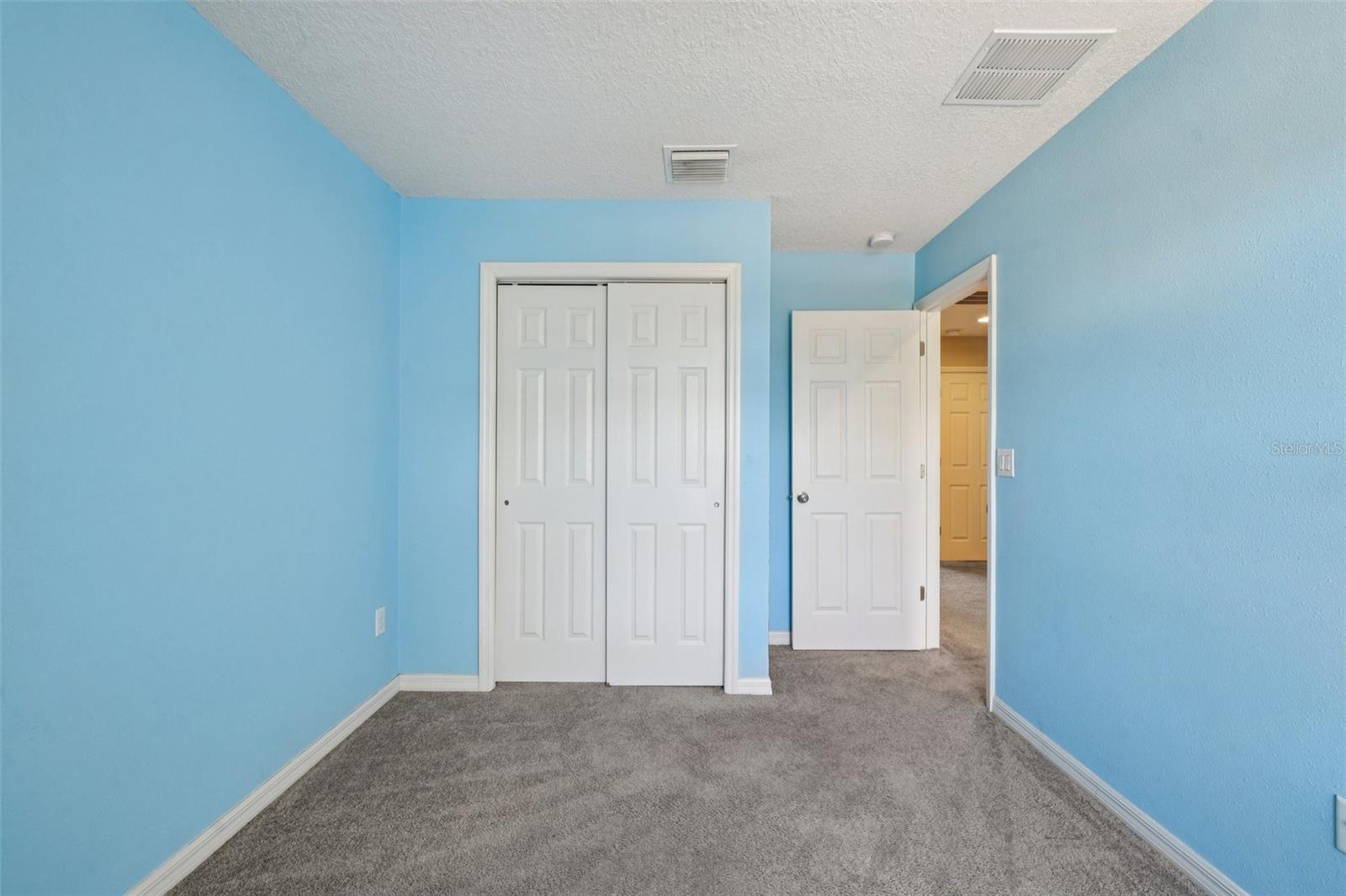 Image 23 of 30 For 7022 Summer Holly Place