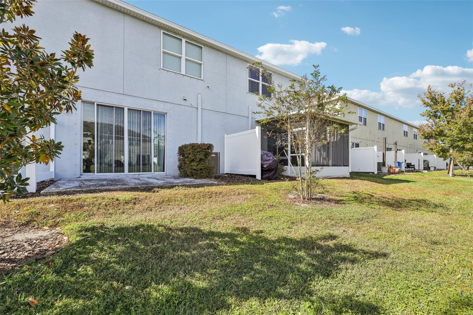 Image 25 of 30 For 7022 Summer Holly Place