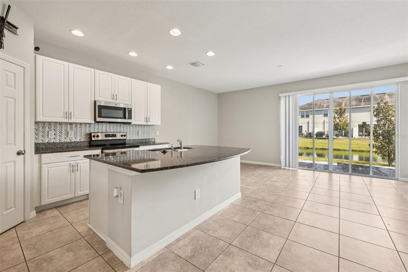 Image 3 of 30 For 7022 Summer Holly Place