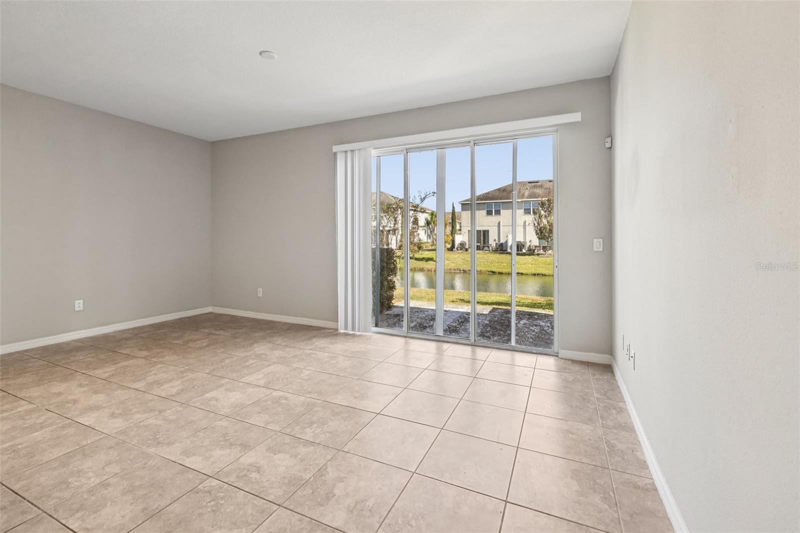 Image 7 of 30 For 7022 Summer Holly Place