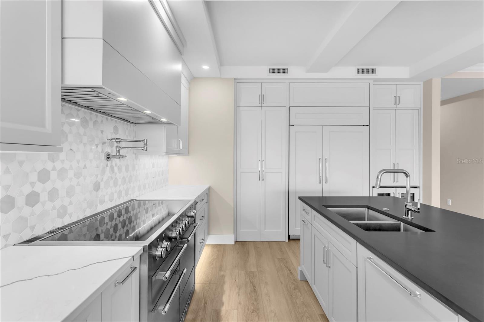 Image 12 of 48 For 455 Pinellas Bayway S 2b