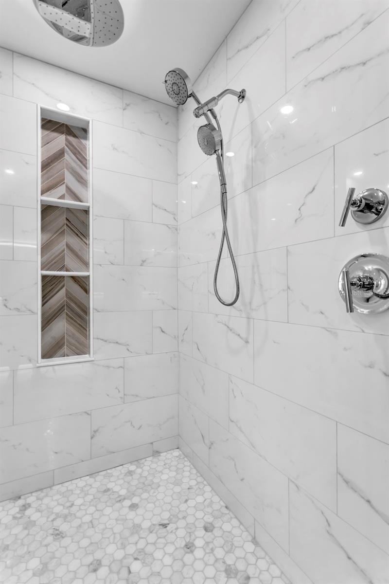 Image 31 of 48 For 455 Pinellas Bayway S 2b