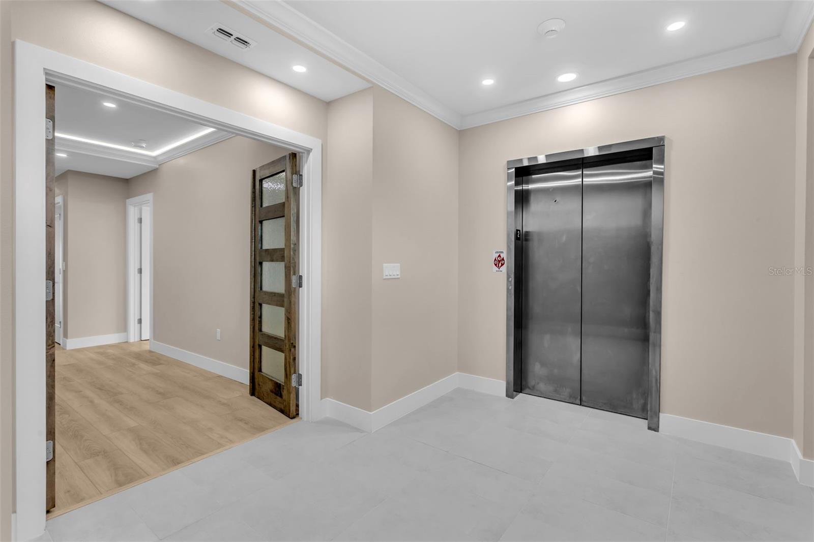 Image 5 of 48 For 455 Pinellas Bayway S 2b