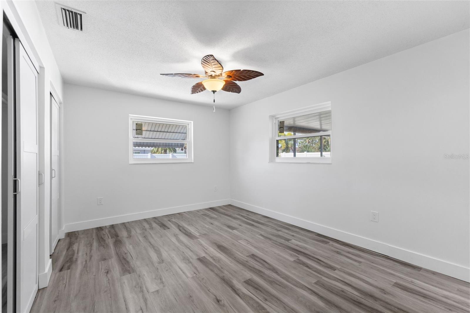 Image 12 of 23 For 6026 Bayou Grande Boulevard Ne