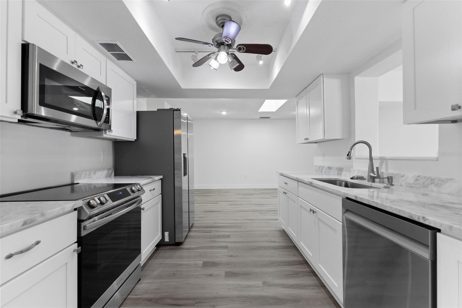 Image 5 of 23 For 6026 Bayou Grande Boulevard Ne