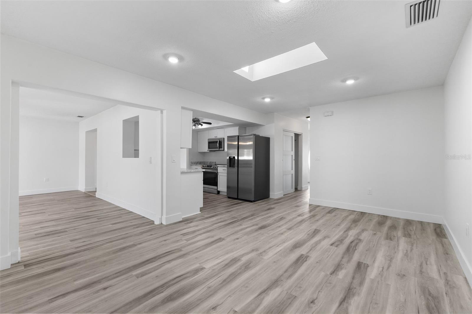 Image 8 of 23 For 6026 Bayou Grande Boulevard Ne