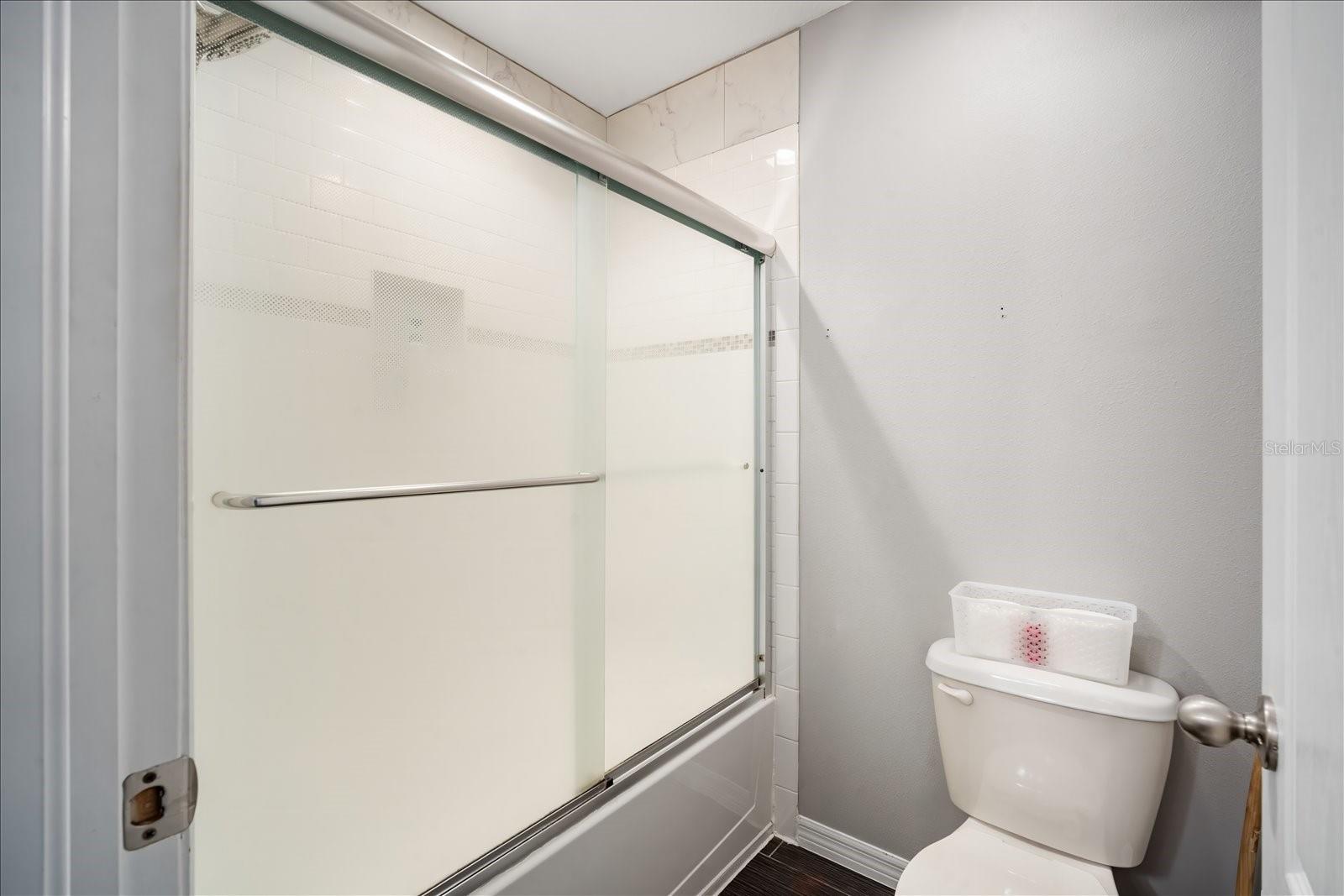 Image 18 of 33 For 12432 Fairlawn Drive