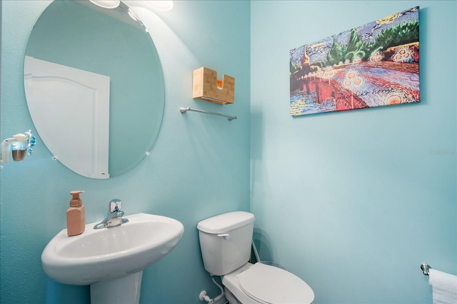 Image 22 of 33 For 12432 Fairlawn Drive