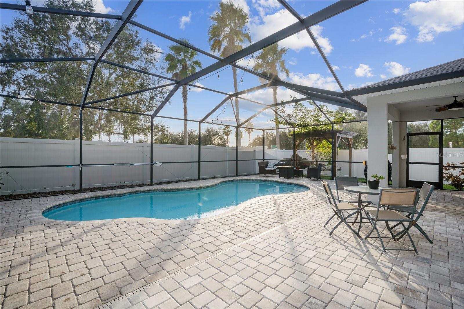 Image 24 of 33 For 12432 Fairlawn Drive