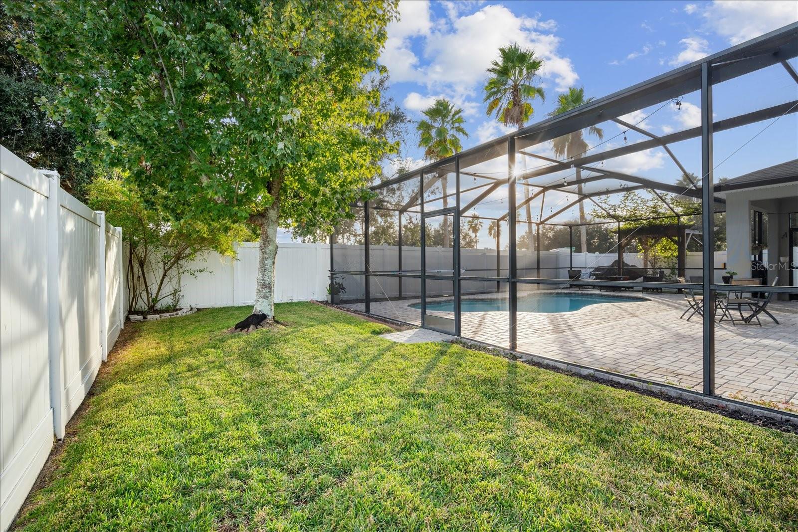 Image 25 of 33 For 12432 Fairlawn Drive