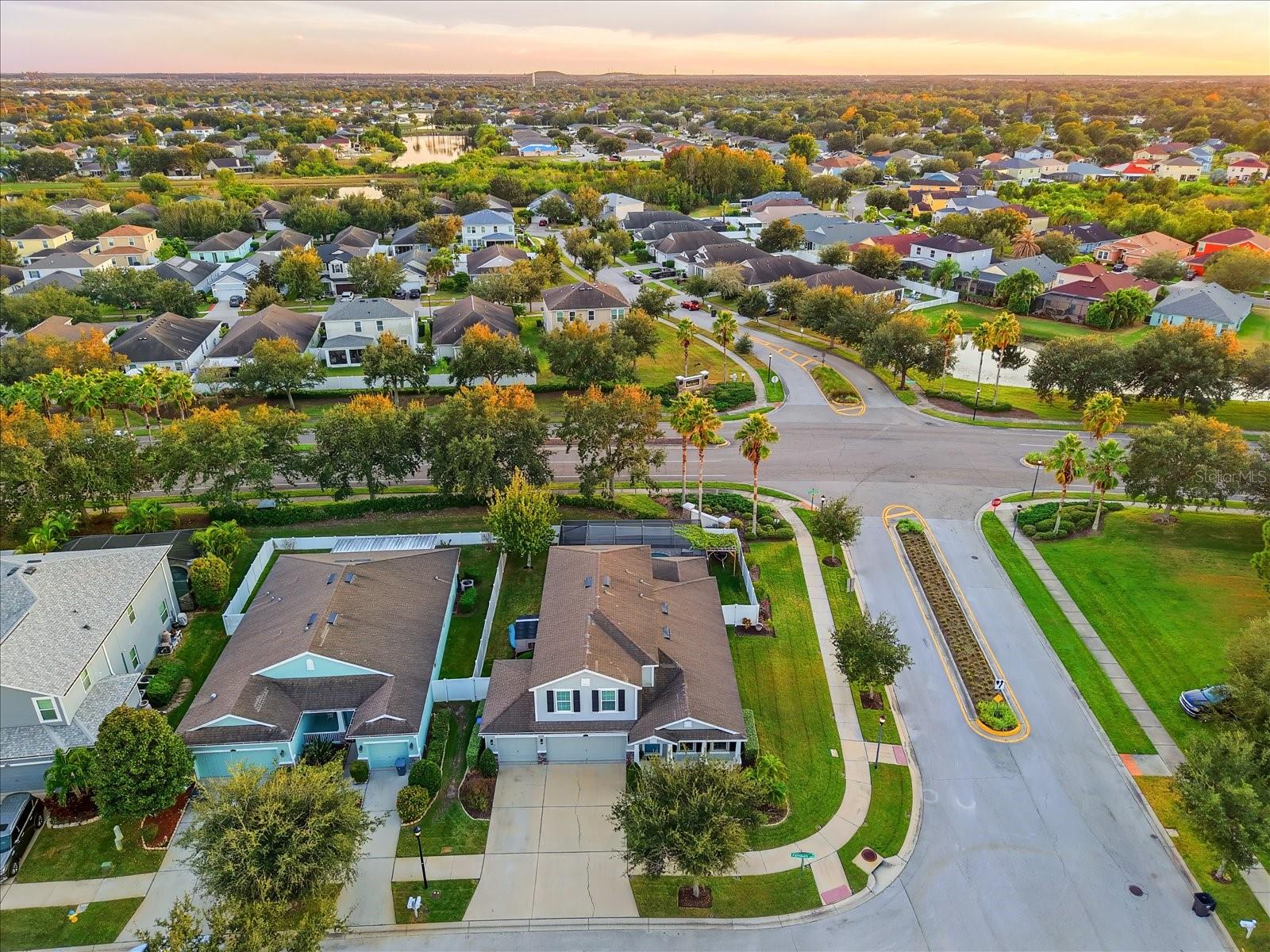 Image 26 of 33 For 12432 Fairlawn Drive