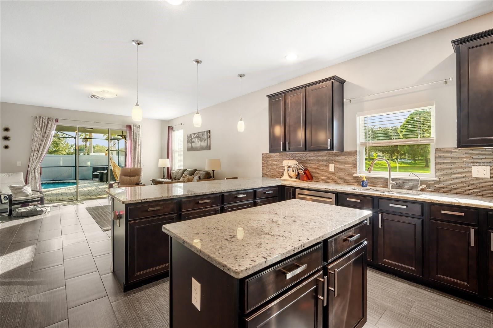 Image 5 of 33 For 12432 Fairlawn Drive