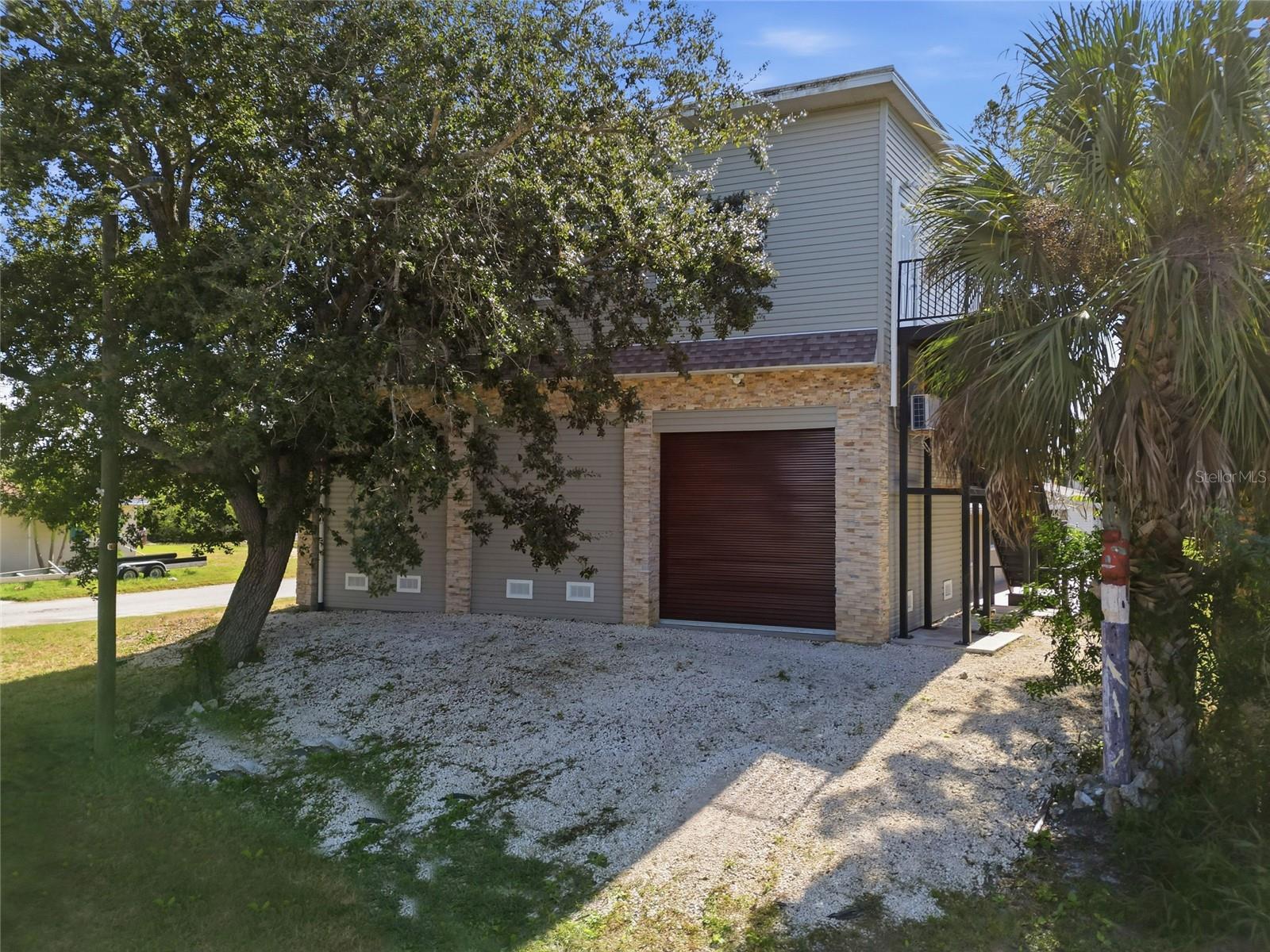 Image 4 of 39 For 14233 Shiloh Court