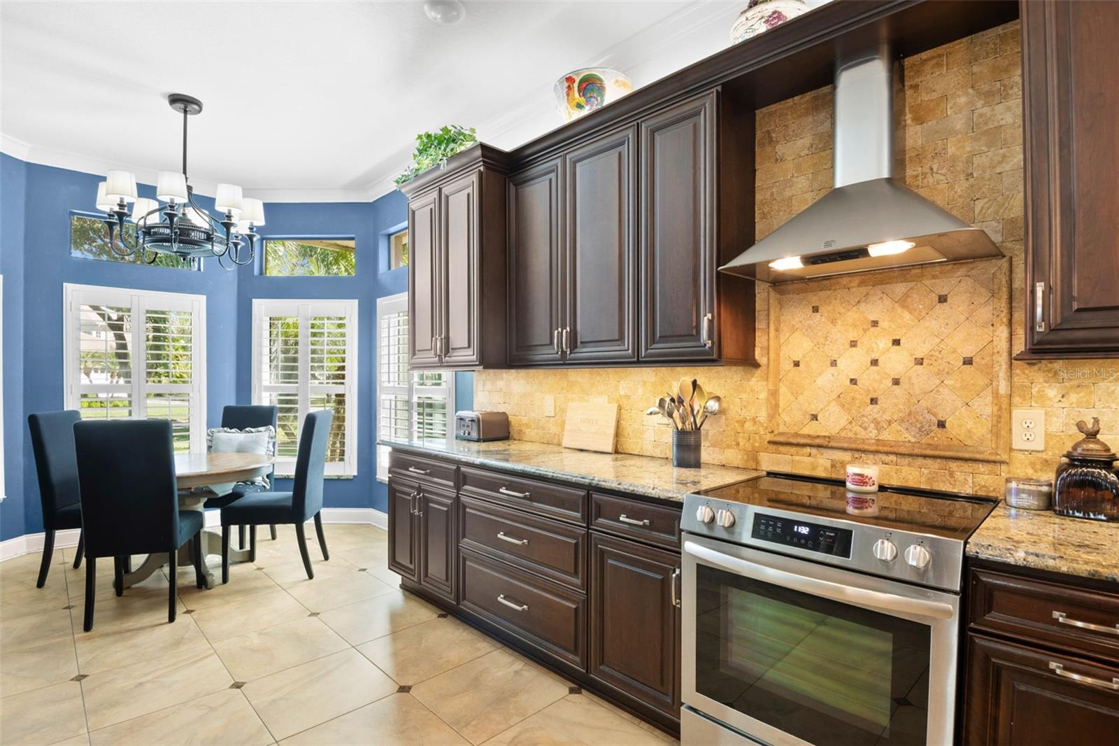 Image 15 of 53 For 1498 Woodstream Drive