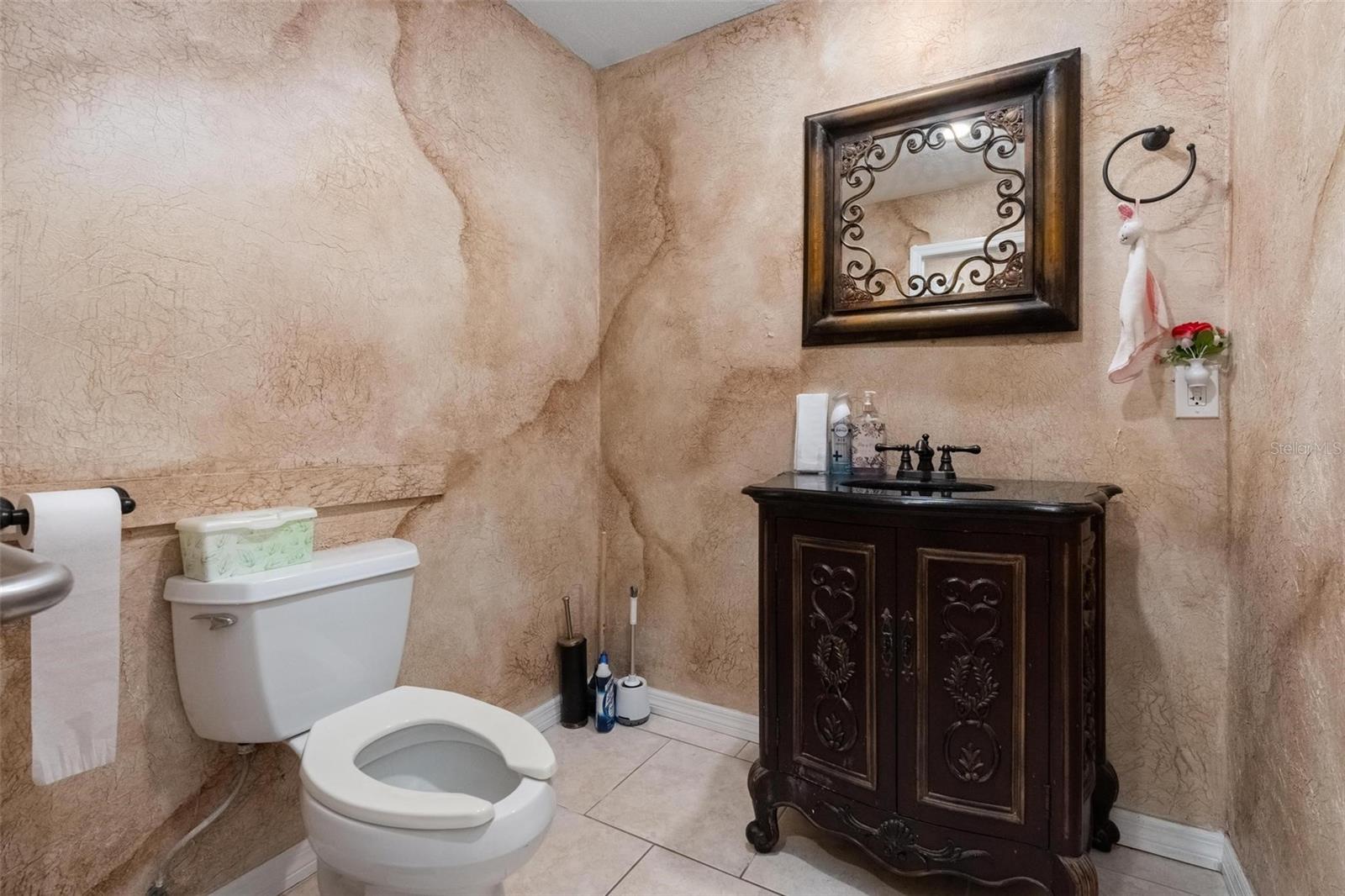 Image 21 of 30 For 4900 33rd Avenue N