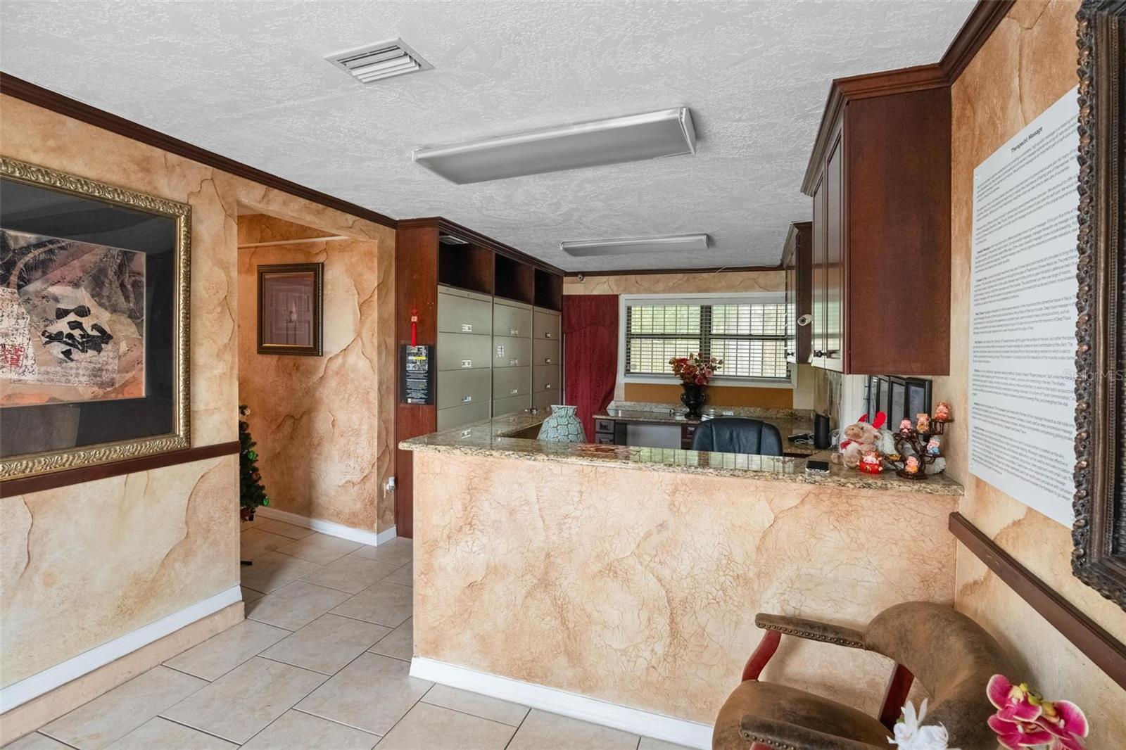 Image 5 of 30 For 4900 33rd Avenue N