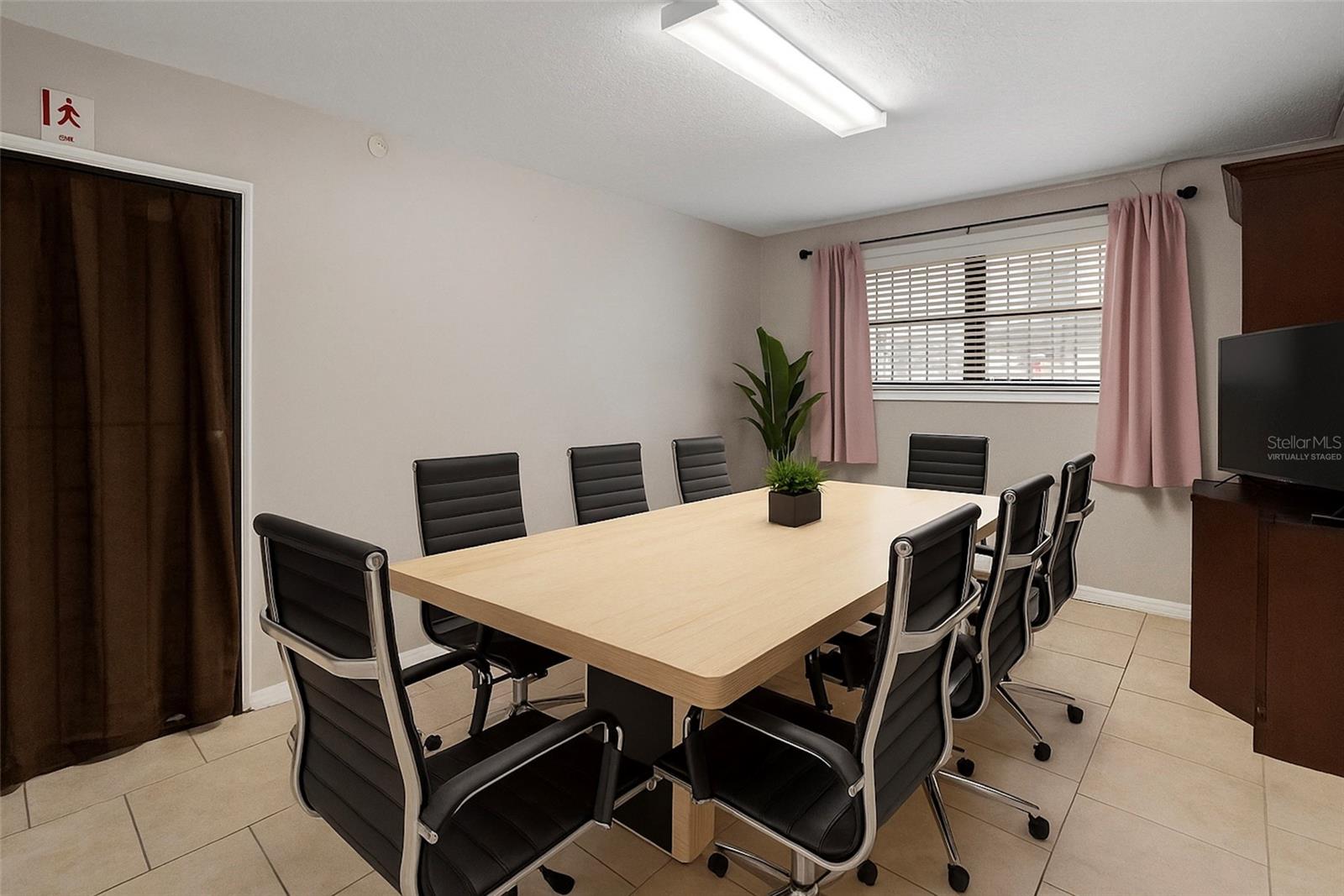 Image 8 of 30 For 4900 33rd Avenue N