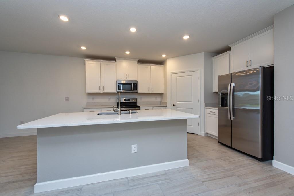 Image 10 of 40 For 10976 Gable Dig Loop