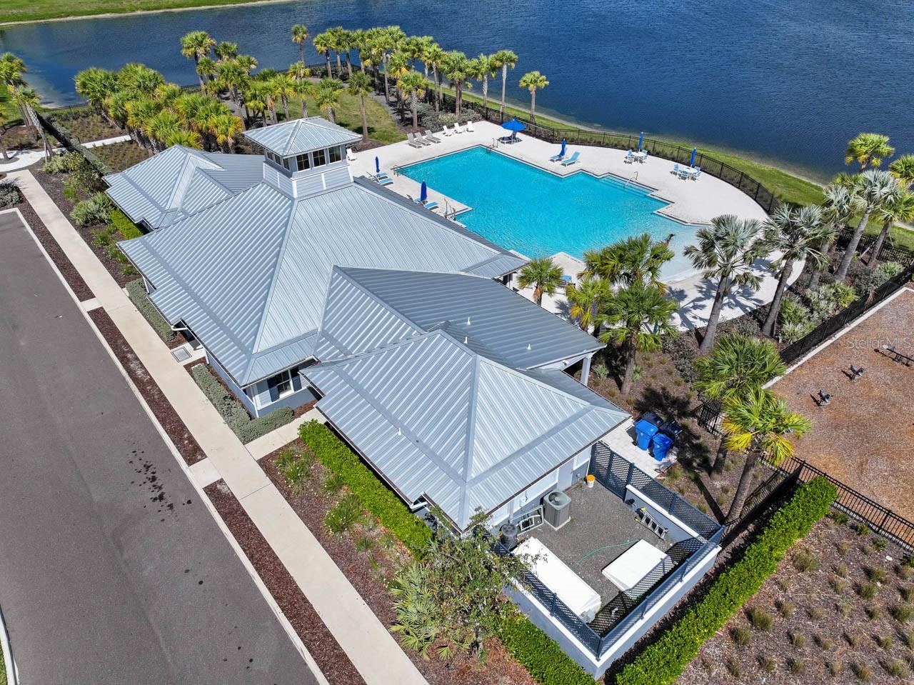 Image 32 of 37 For 889 Calico Scallop Street