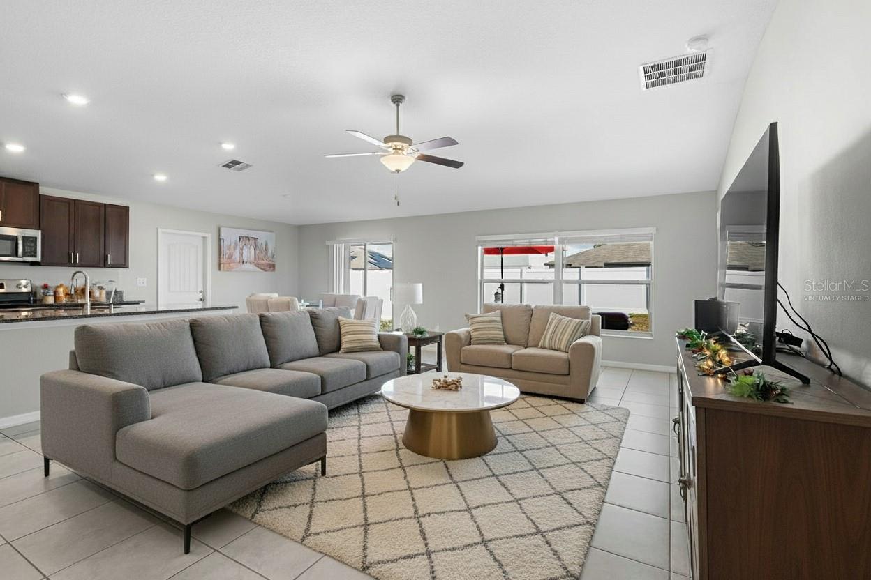 Image 6 of 37 For 889 Calico Scallop Street