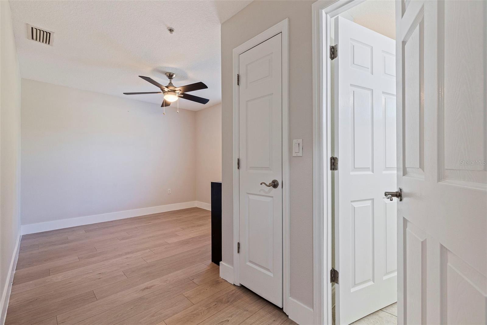 Image 12 of 40 For 4626 Legacy Park Drive