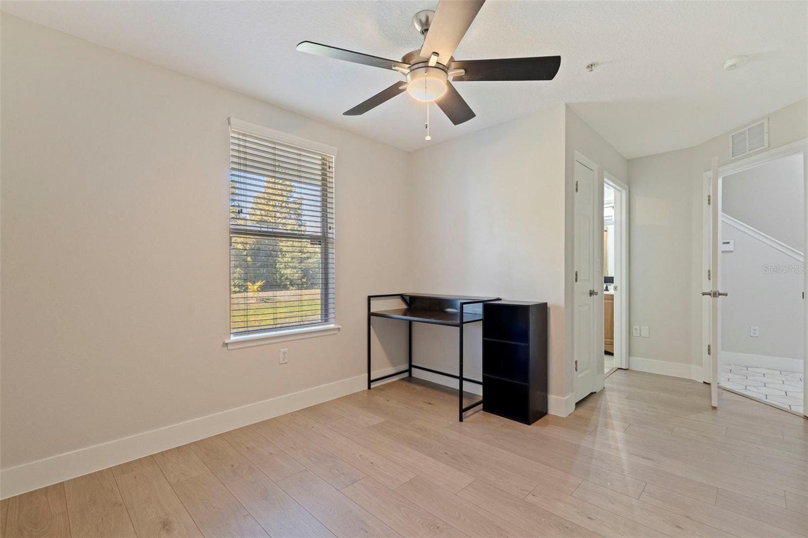 Image 13 of 40 For 4626 Legacy Park Drive