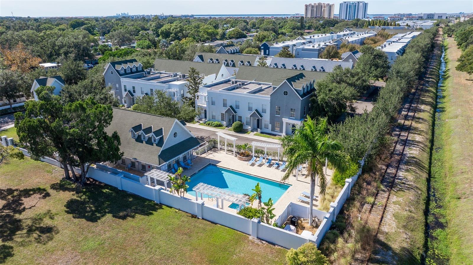 Image 33 of 40 For 4626 Legacy Park Drive