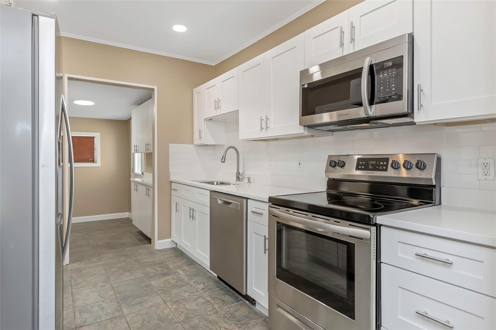 Image 12 of 55 For 4622 El Prado Boulevard