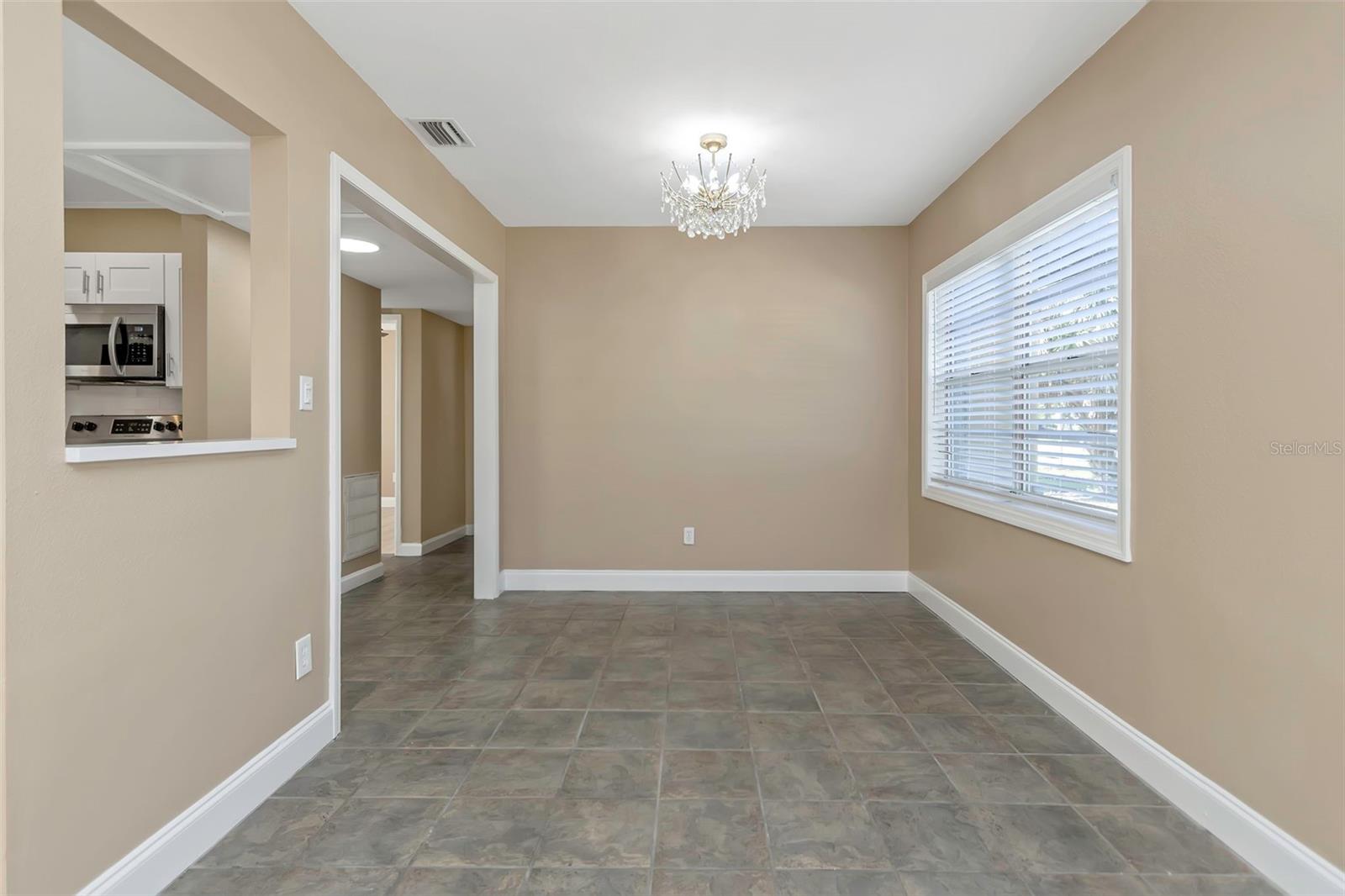 Image 20 of 55 For 4622 El Prado Boulevard