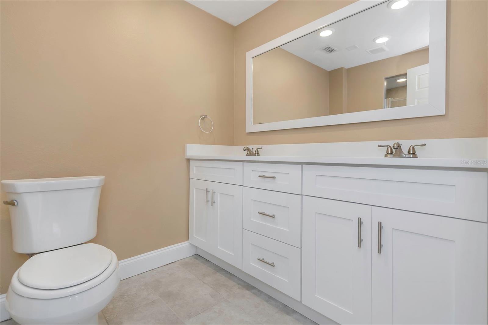 Image 21 of 55 For 4622 El Prado Boulevard