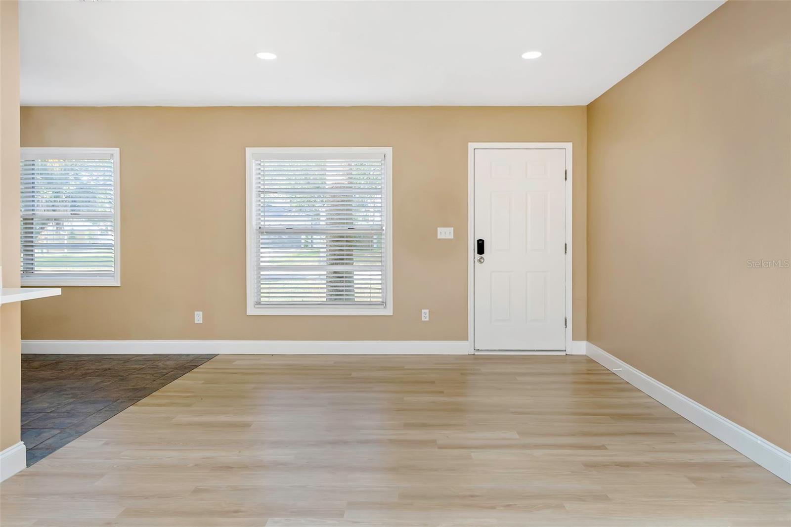 Image 24 of 55 For 4622 El Prado Boulevard