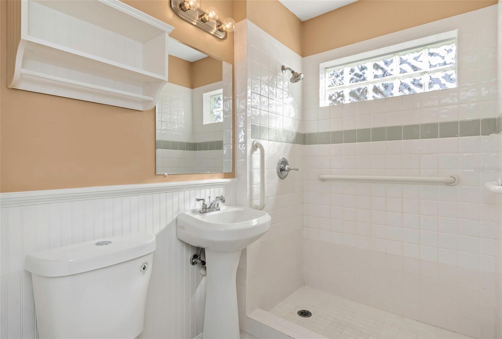 Image 38 of 55 For 4622 El Prado Boulevard