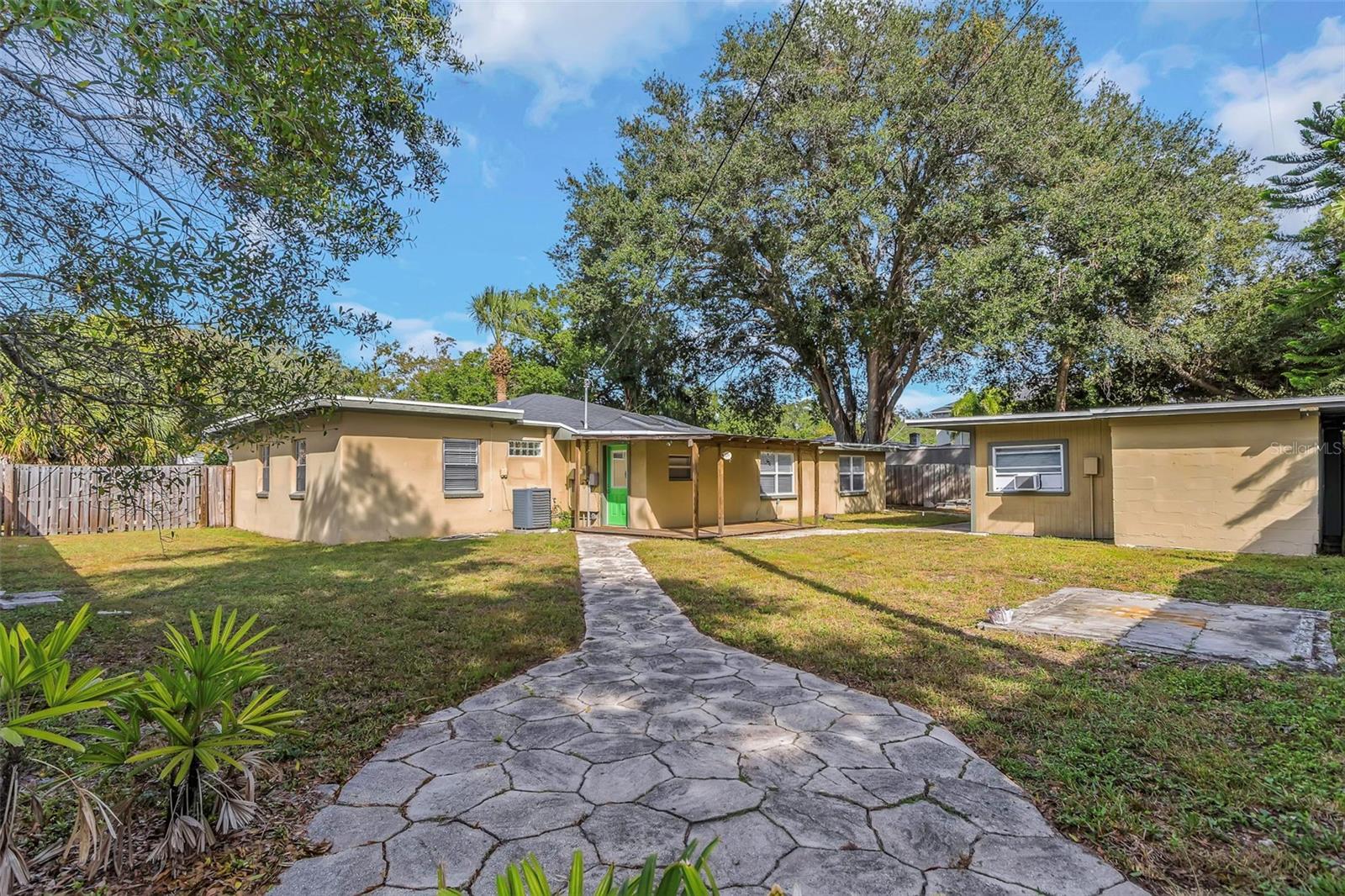 Image 45 of 55 For 4622 El Prado Boulevard