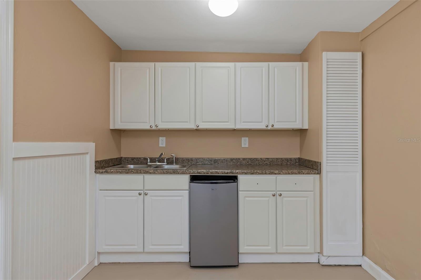 Image 49 of 55 For 4622 El Prado Boulevard