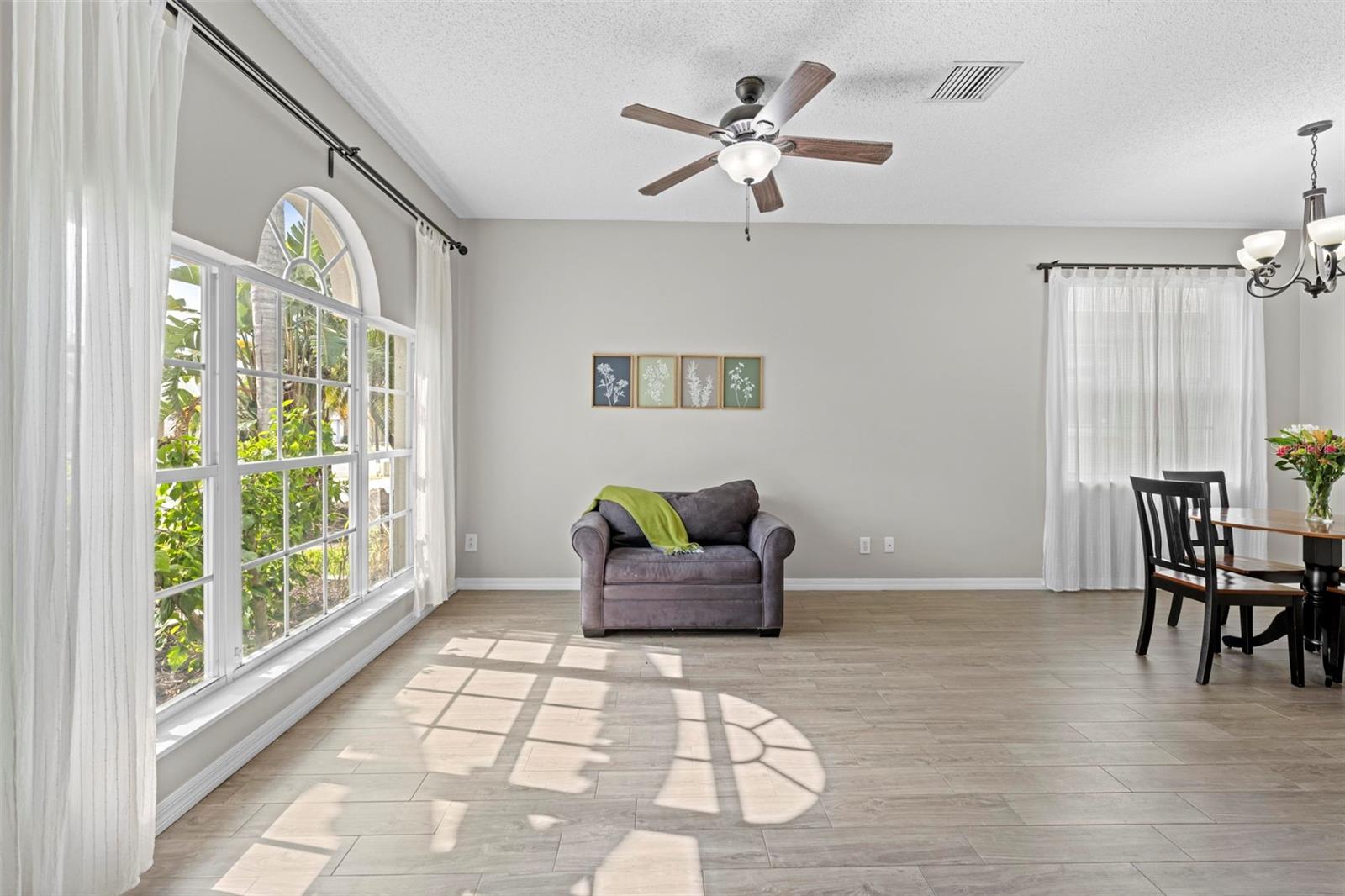 Image 15 of 80 For 10447 Peppergrass Court