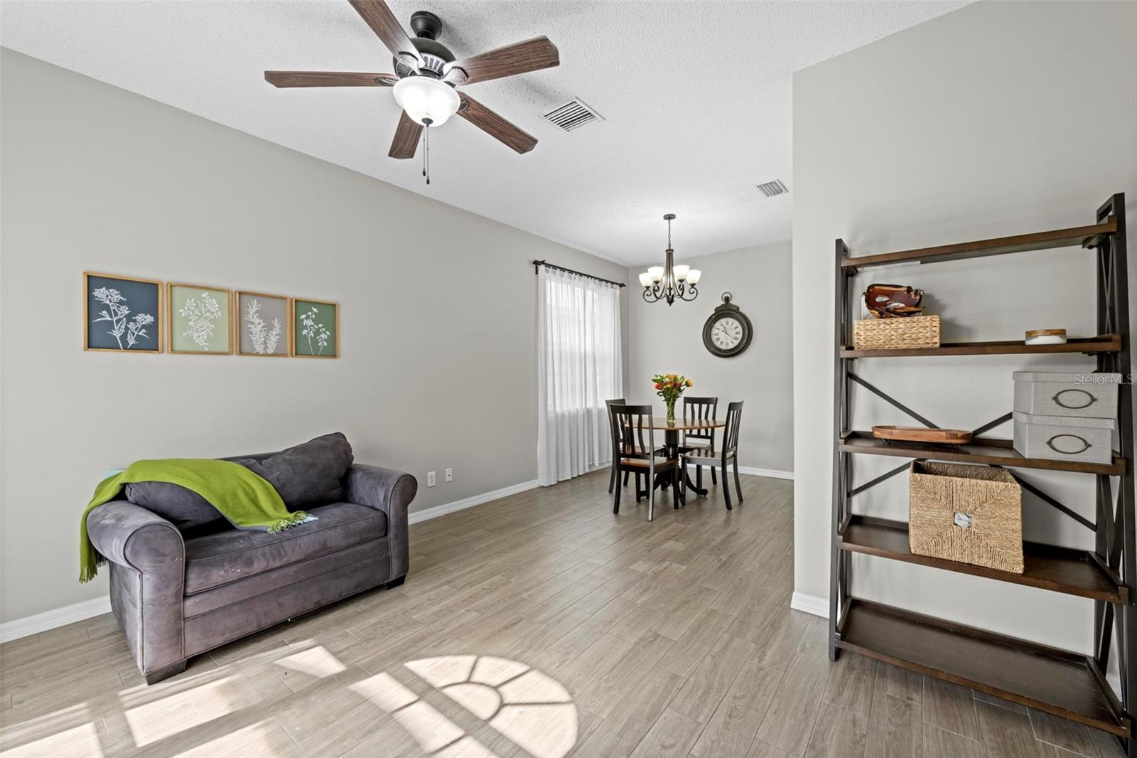 Image 16 of 80 For 10447 Peppergrass Court