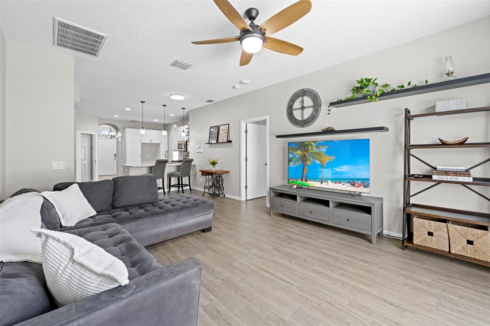 Image 19 of 80 For 10447 Peppergrass Court