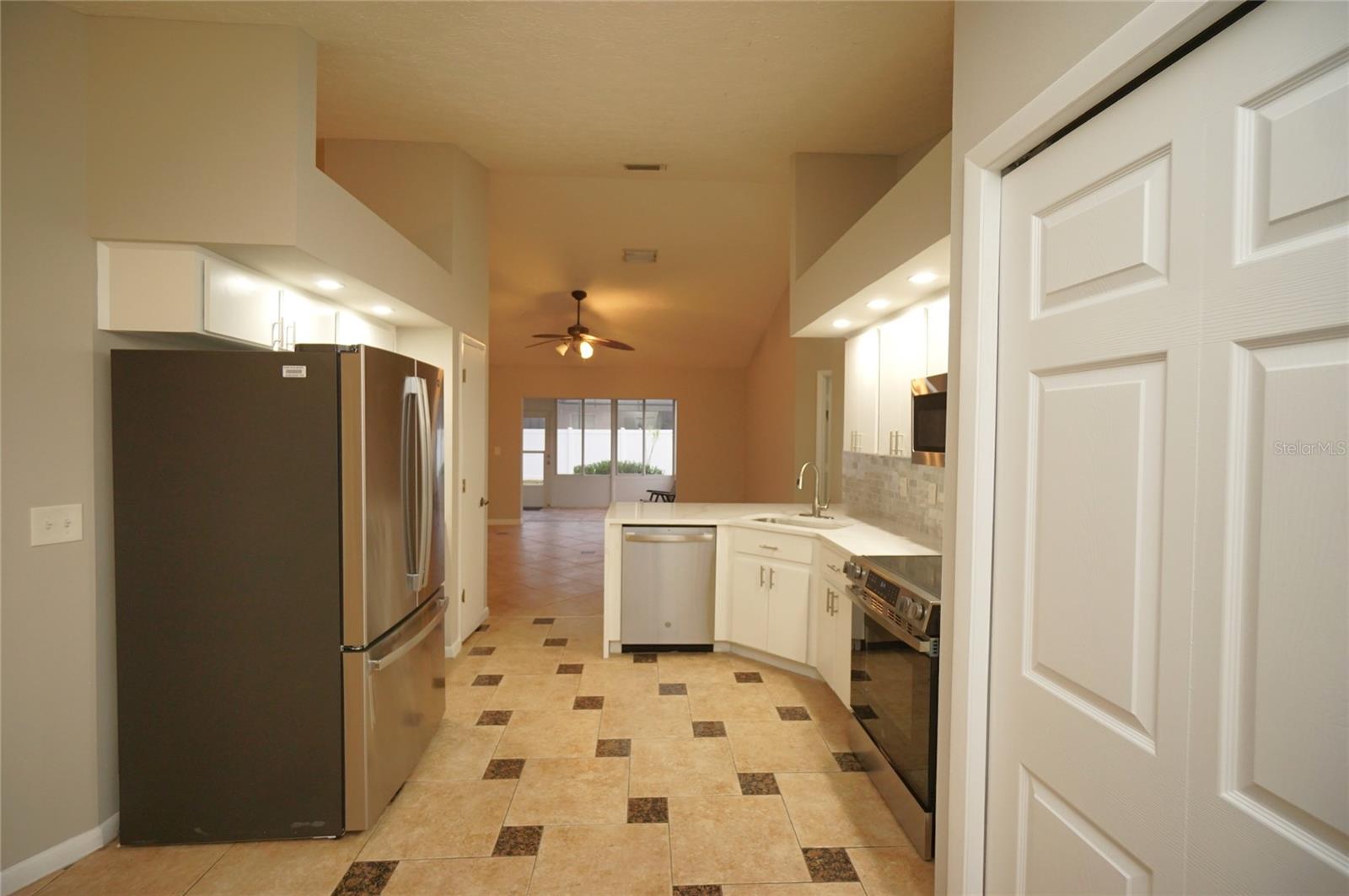 Image 5 of 23 For 3605 Treeline Drive