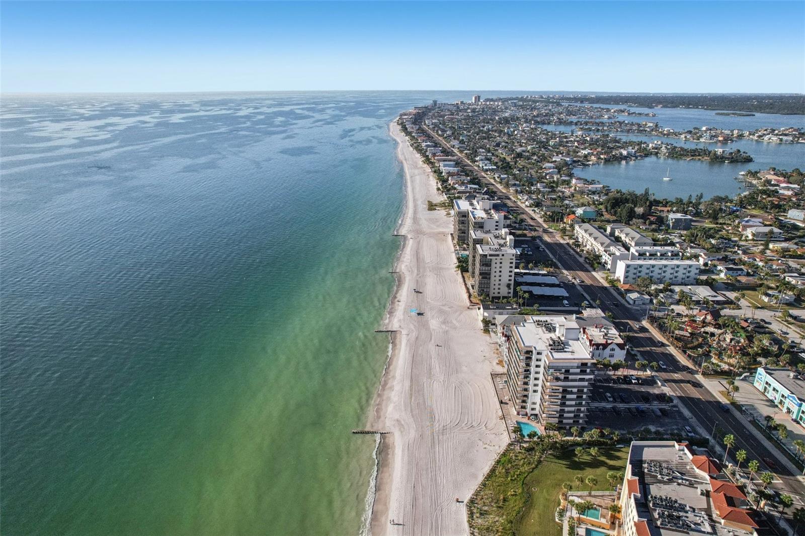 Image 11 of 45 For 15316 Gulf Boulevard 301