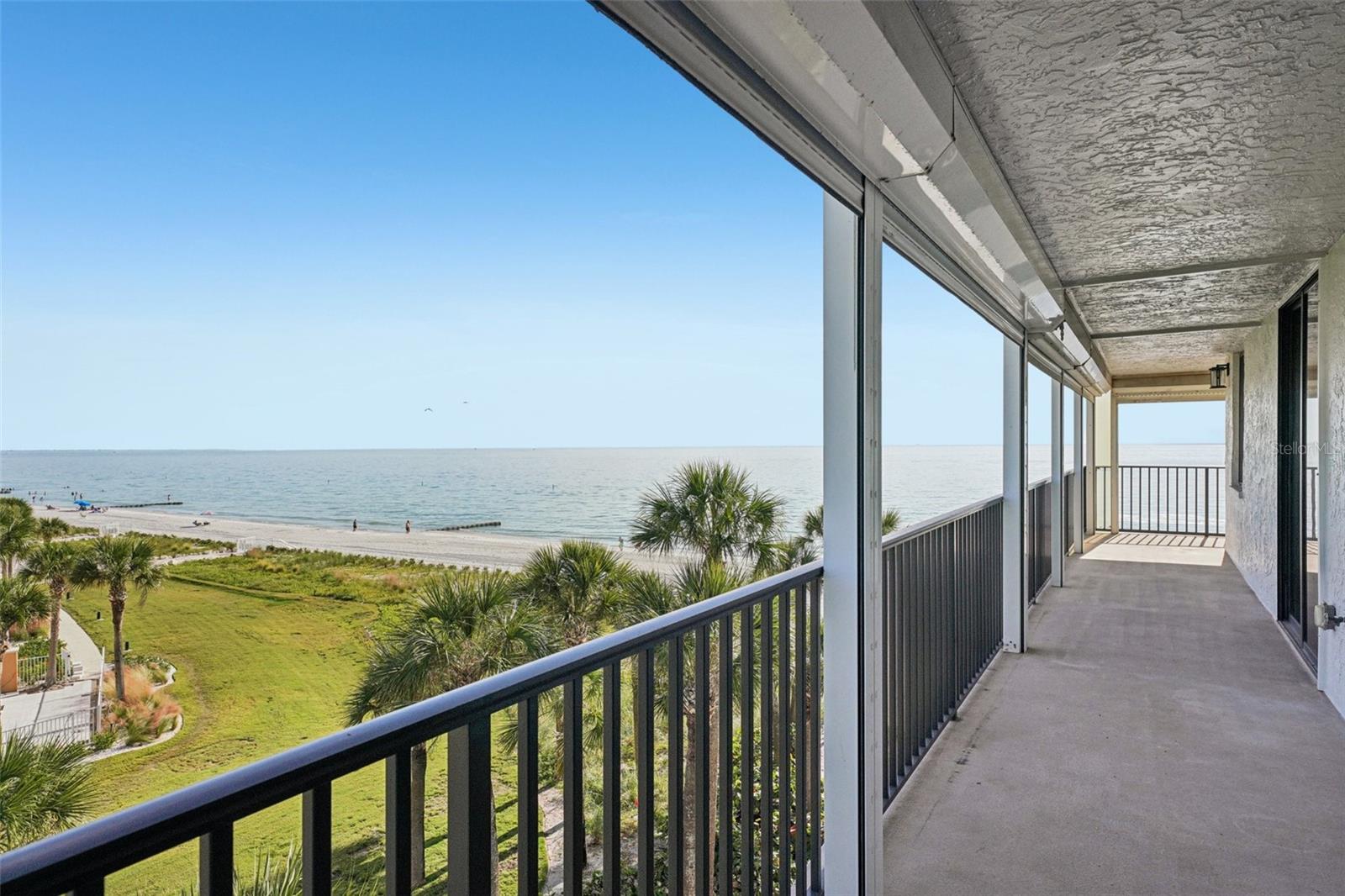 Image 4 of 45 For 15316 Gulf Boulevard 301