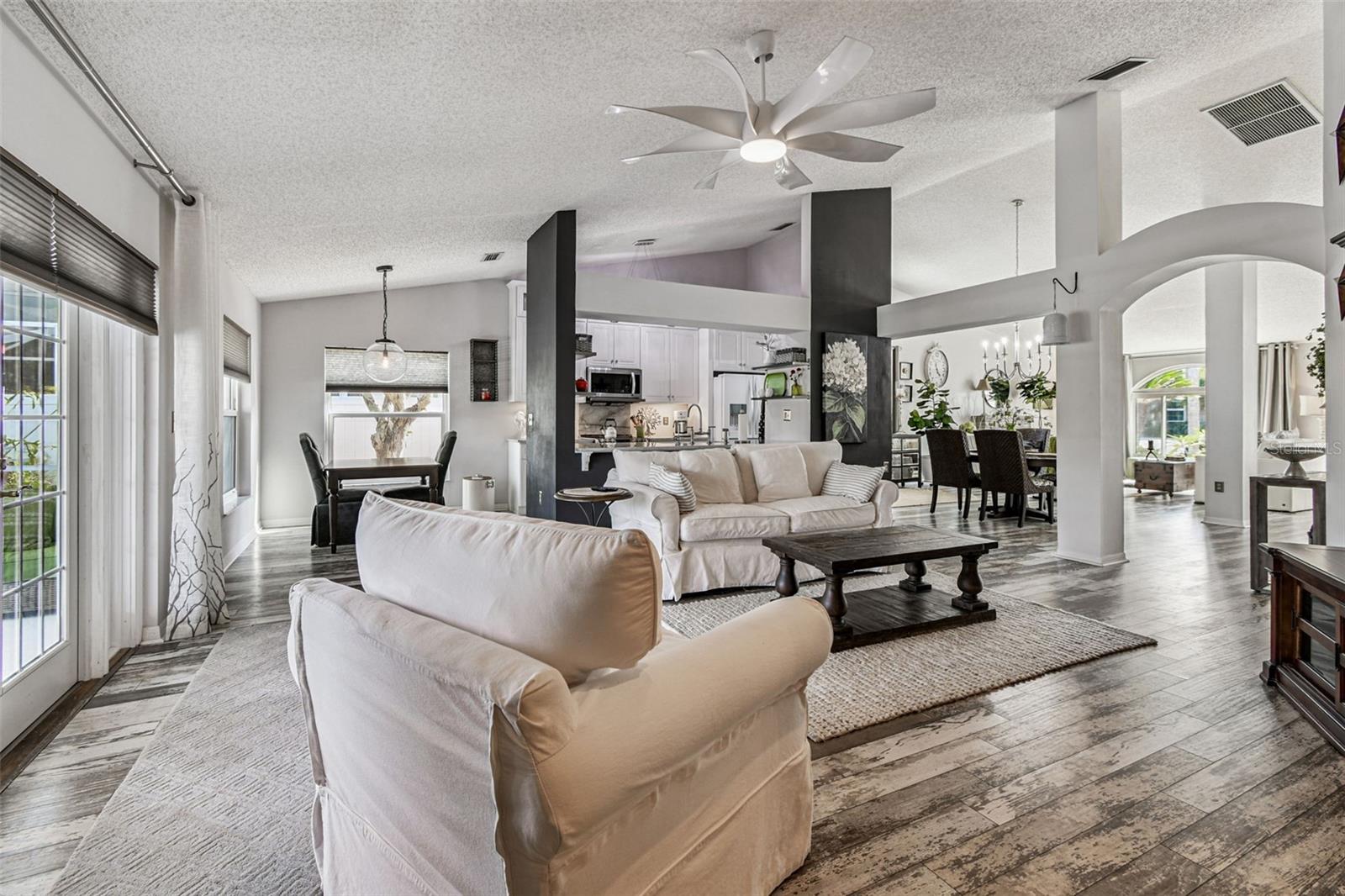 Image 17 of 55 For 13022 Prestwick Drive