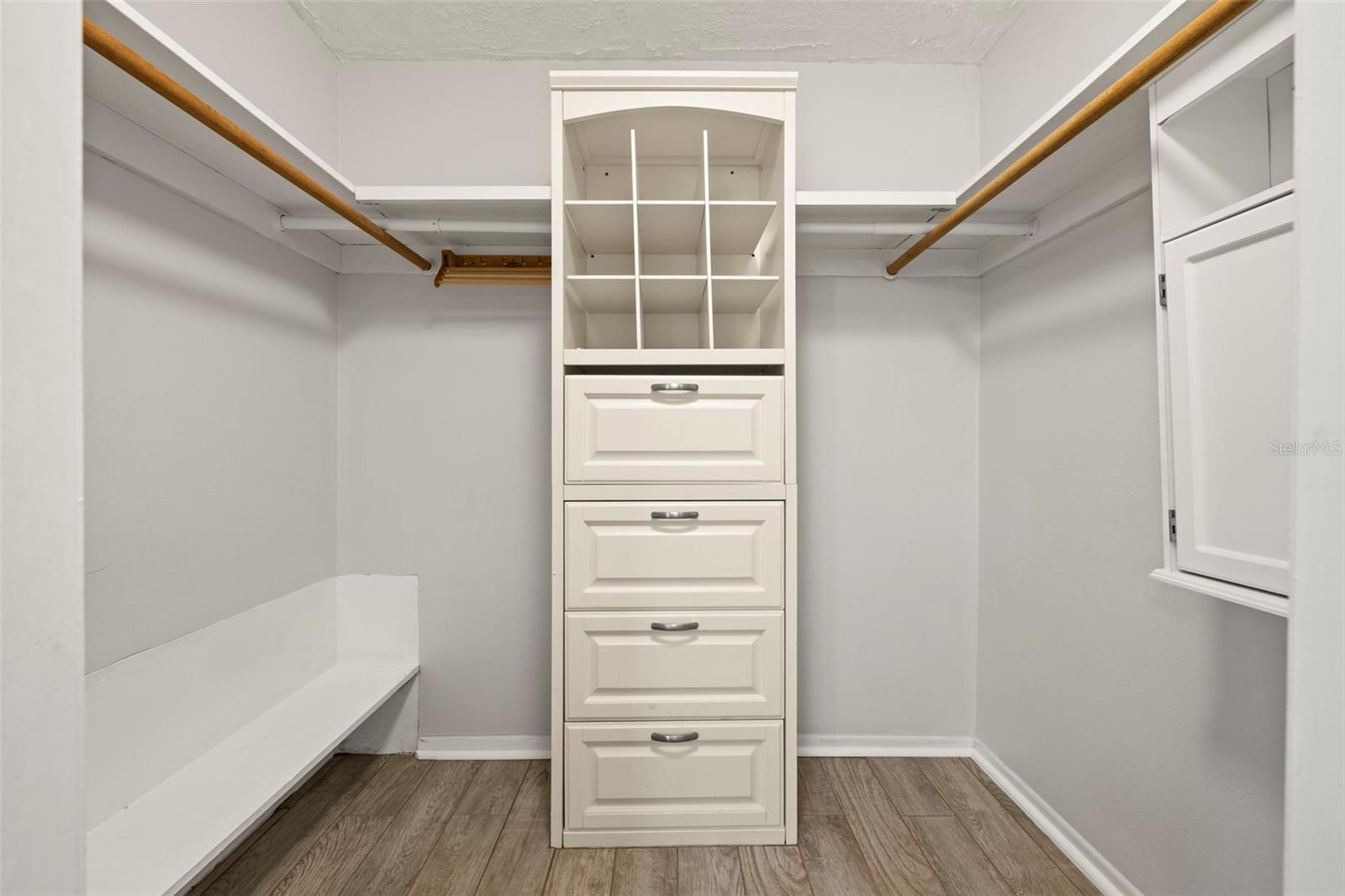 Image 19 of 35 For 5041 Bay Boulevard