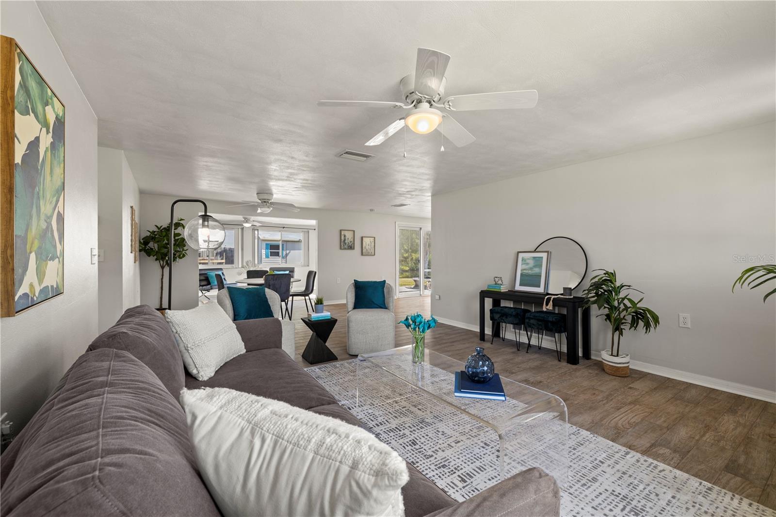 Image 4 of 35 For 5041 Bay Boulevard