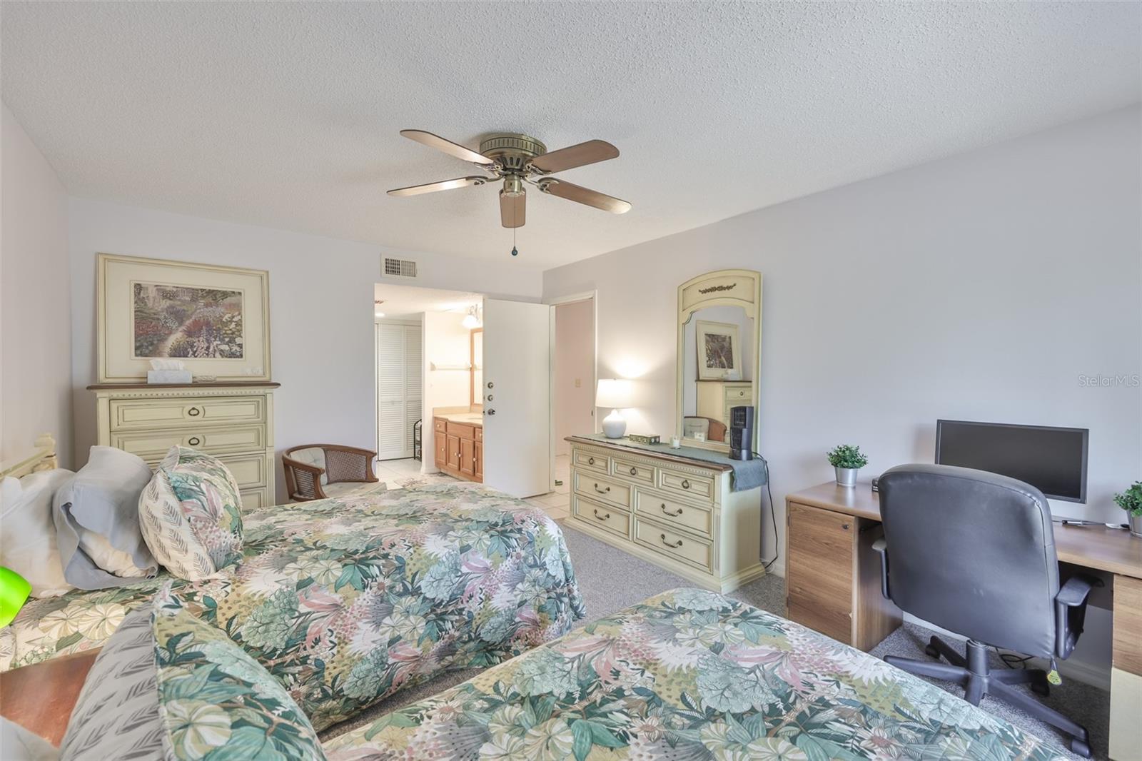 Image 6 of 46 For 1305 Spry Court