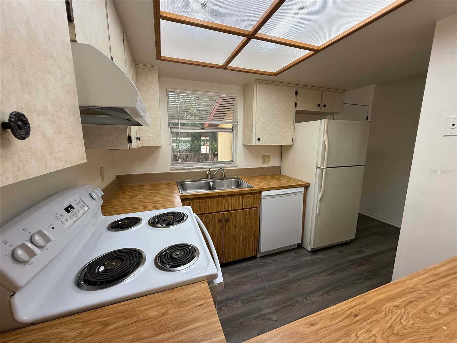 Image 4 of 12 For 5600 59th Way N