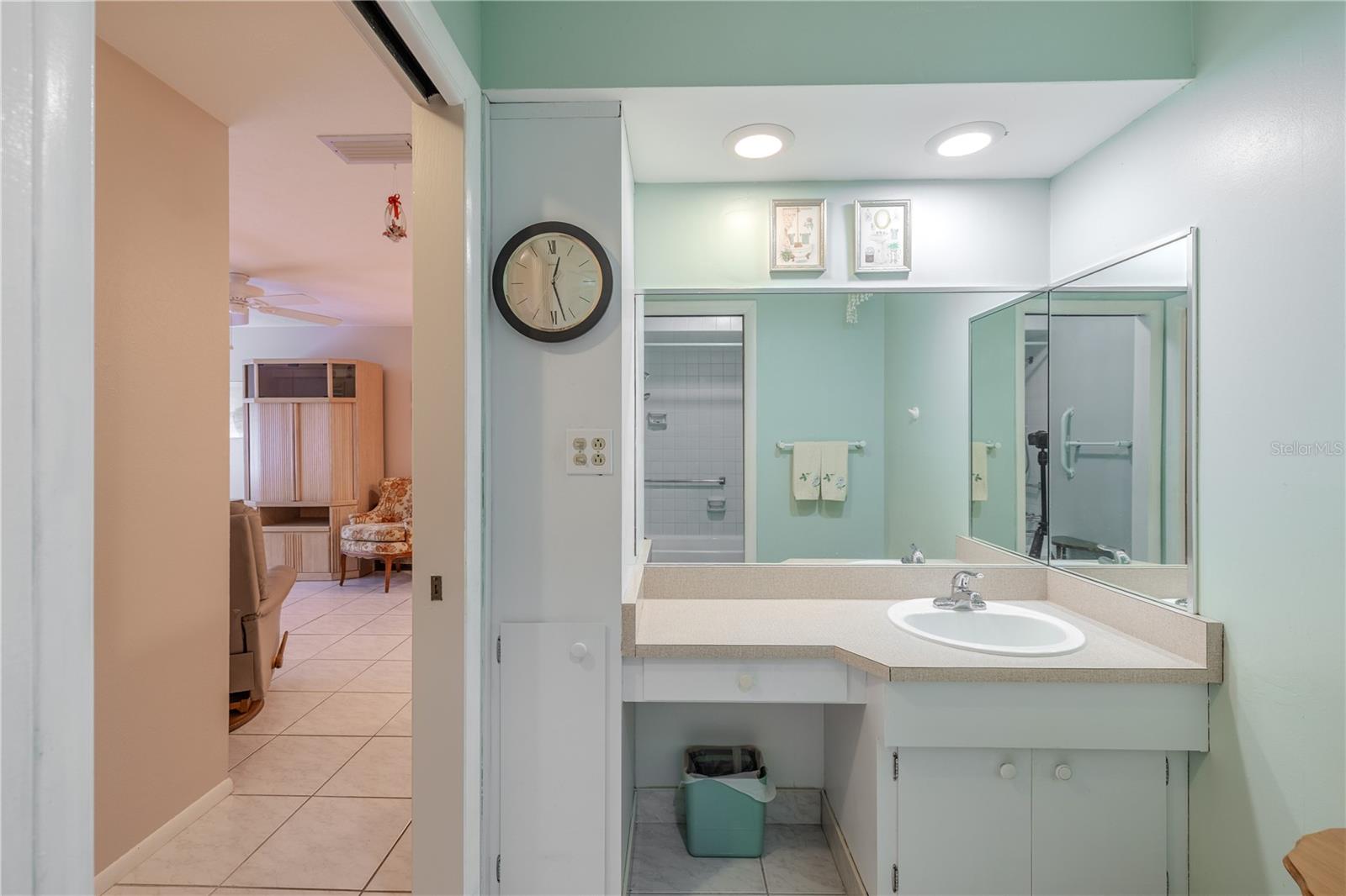 Image 20 of 32 For 4320 Tahitian Gardens Circle C