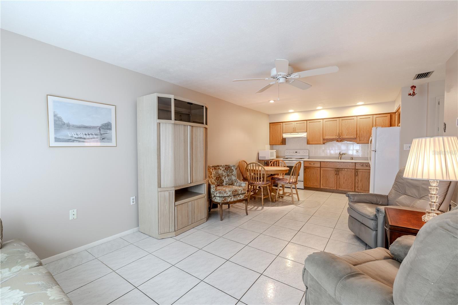 Image 5 of 32 For 4320 Tahitian Gardens Circle C