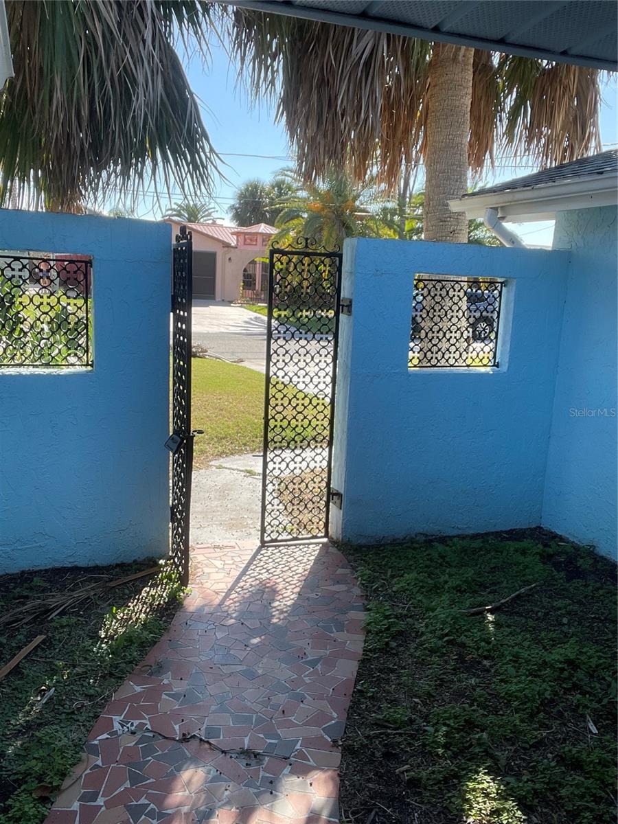 Image 10 of 52 For 7313 Mako Drive