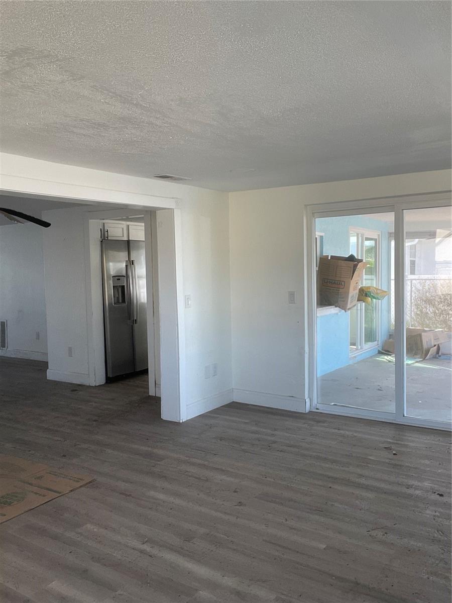 Image 12 of 52 For 7313 Mako Drive